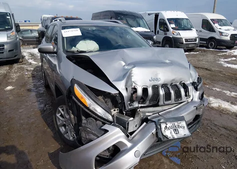 2014 Jeep Cherokee Latitude z USA, uszkodzony, nr VIN 1C4PJLCB3EW171470